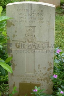 TRINCOMALEE WAR CEMETERY - ROBINS, WILLIAM GEORGE